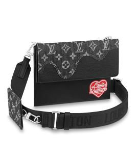 LOUIS VUITTON Сумка на плечо