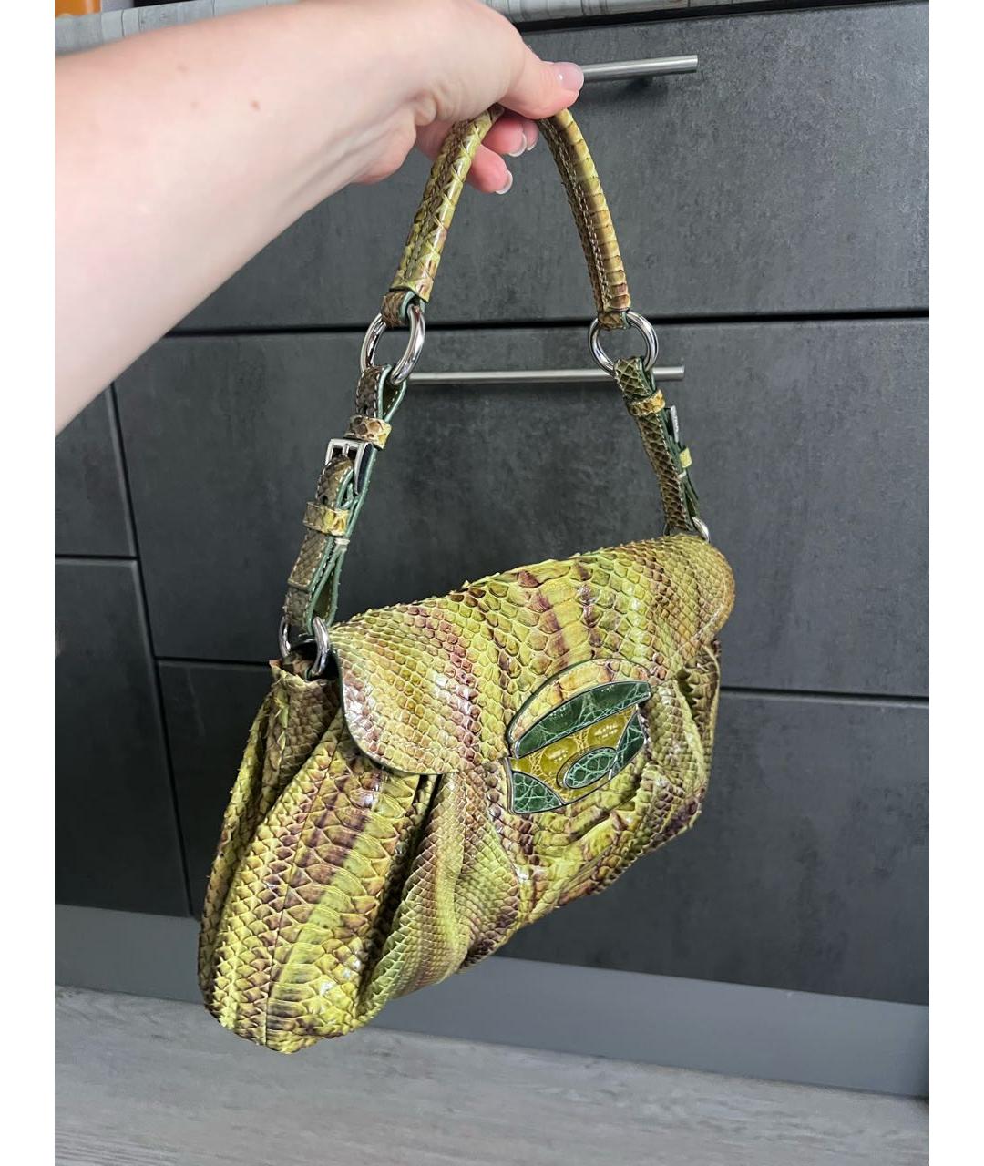 PRADA Зеленая сумка с короткими ручками из экзотической кожи, фото 2