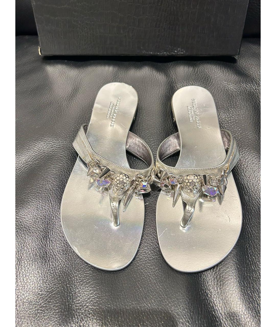 PHILIPP PLEIN Серебряные кожаные шлепанцы, фото 4