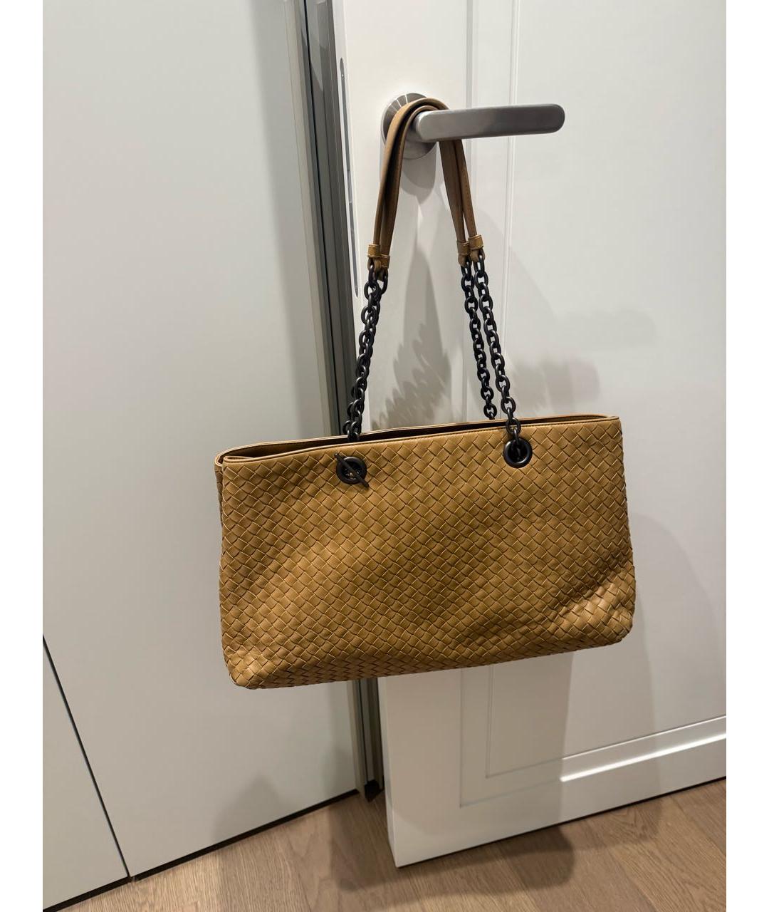 BOTTEGA VENETA Коричневая кожаная сумка тоут, фото 9
