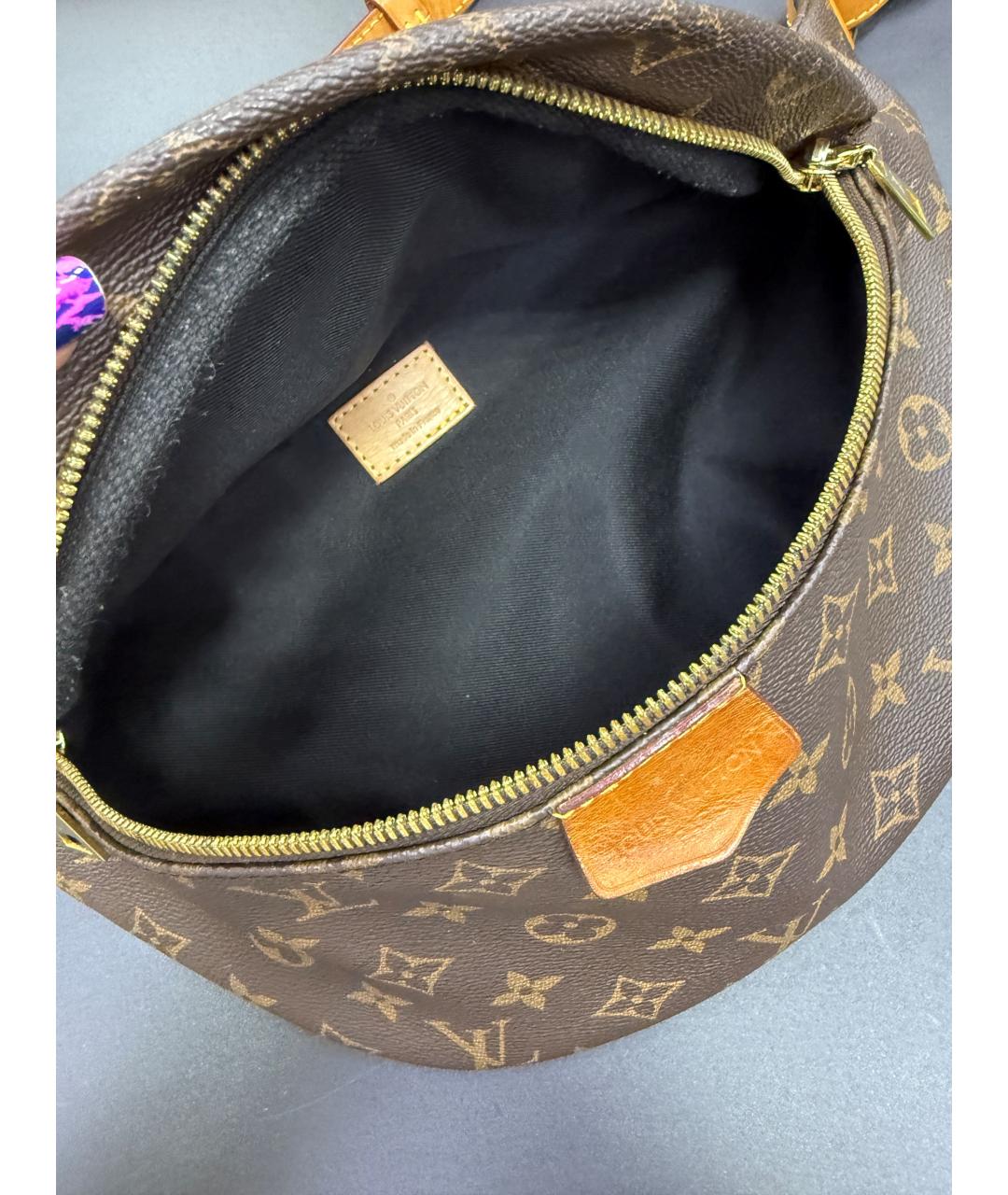 LOUIS VUITTON Поясная сумка, фото 4