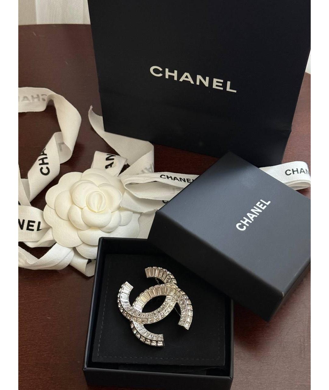 CHANEL Белый брелок, фото 4