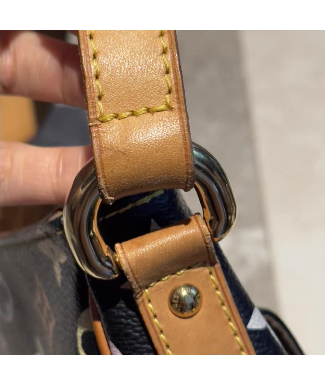 LOUIS VUITTON Черная кожаная сумка через плечо, фото 6