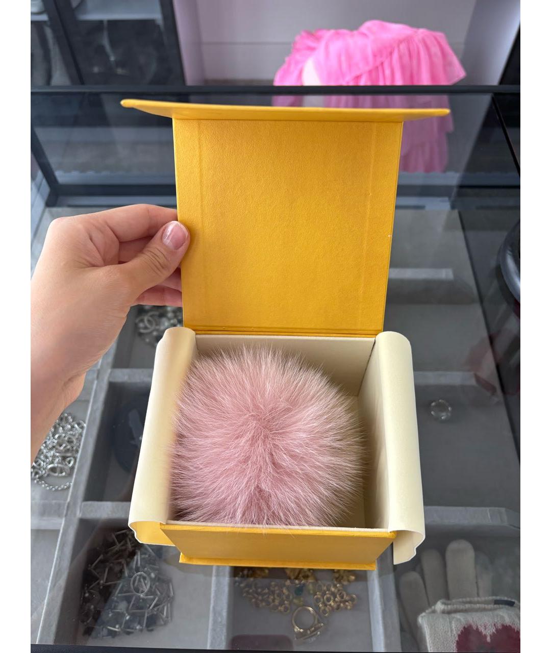 FENDI Бежевый брелок, фото 7