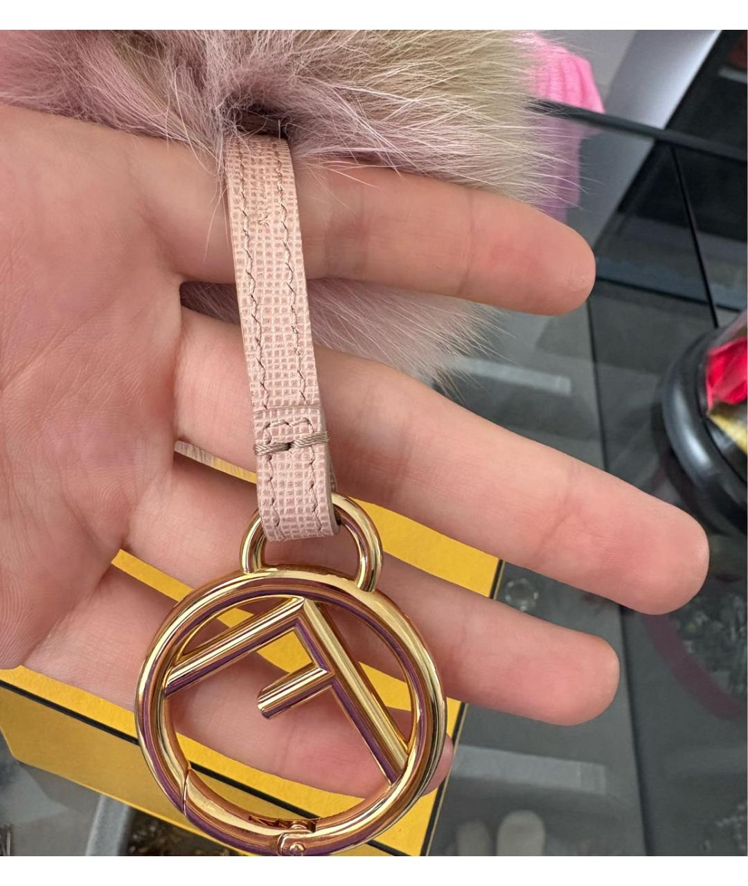 FENDI Бежевый брелок, фото 4