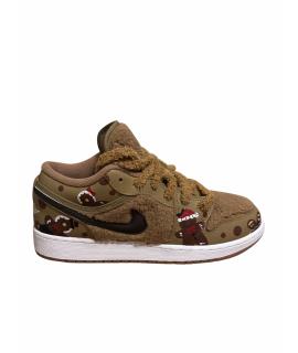 NIKE Кроссовки