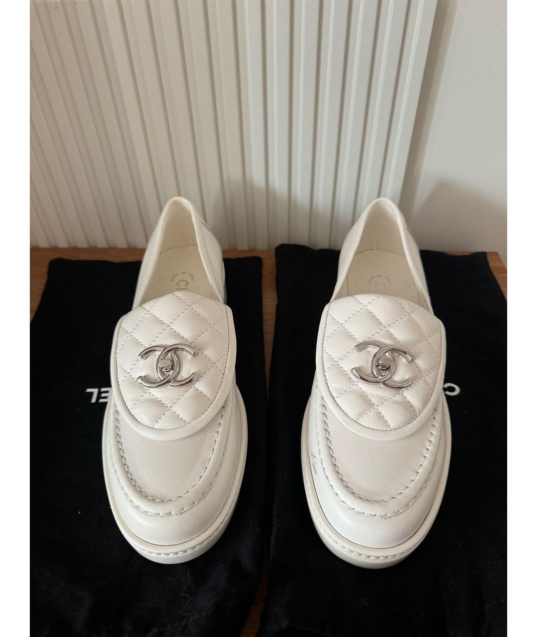 CHANEL Белые кожаные брогги и оксфорды, фото 2
