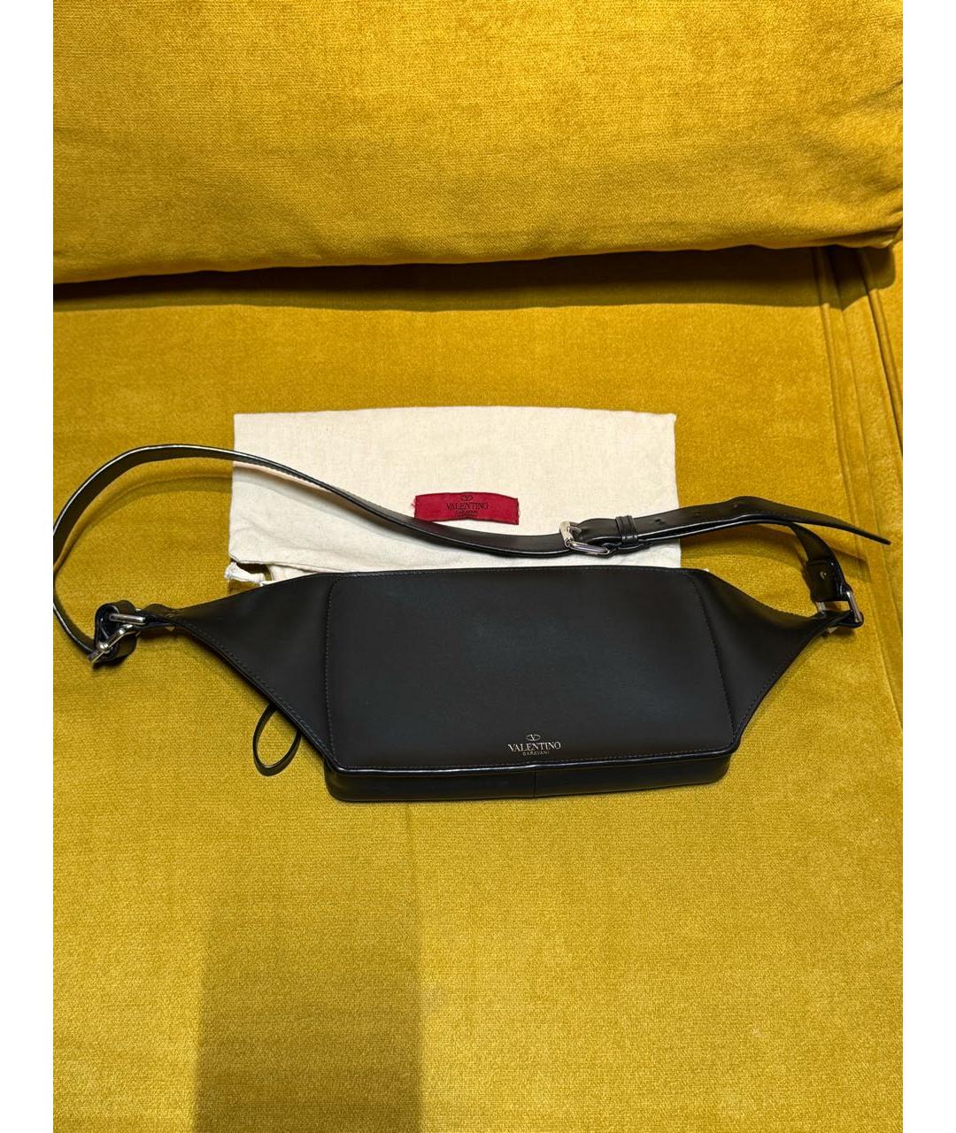 VALENTINO Черная кожаная поясная сумка, фото 2