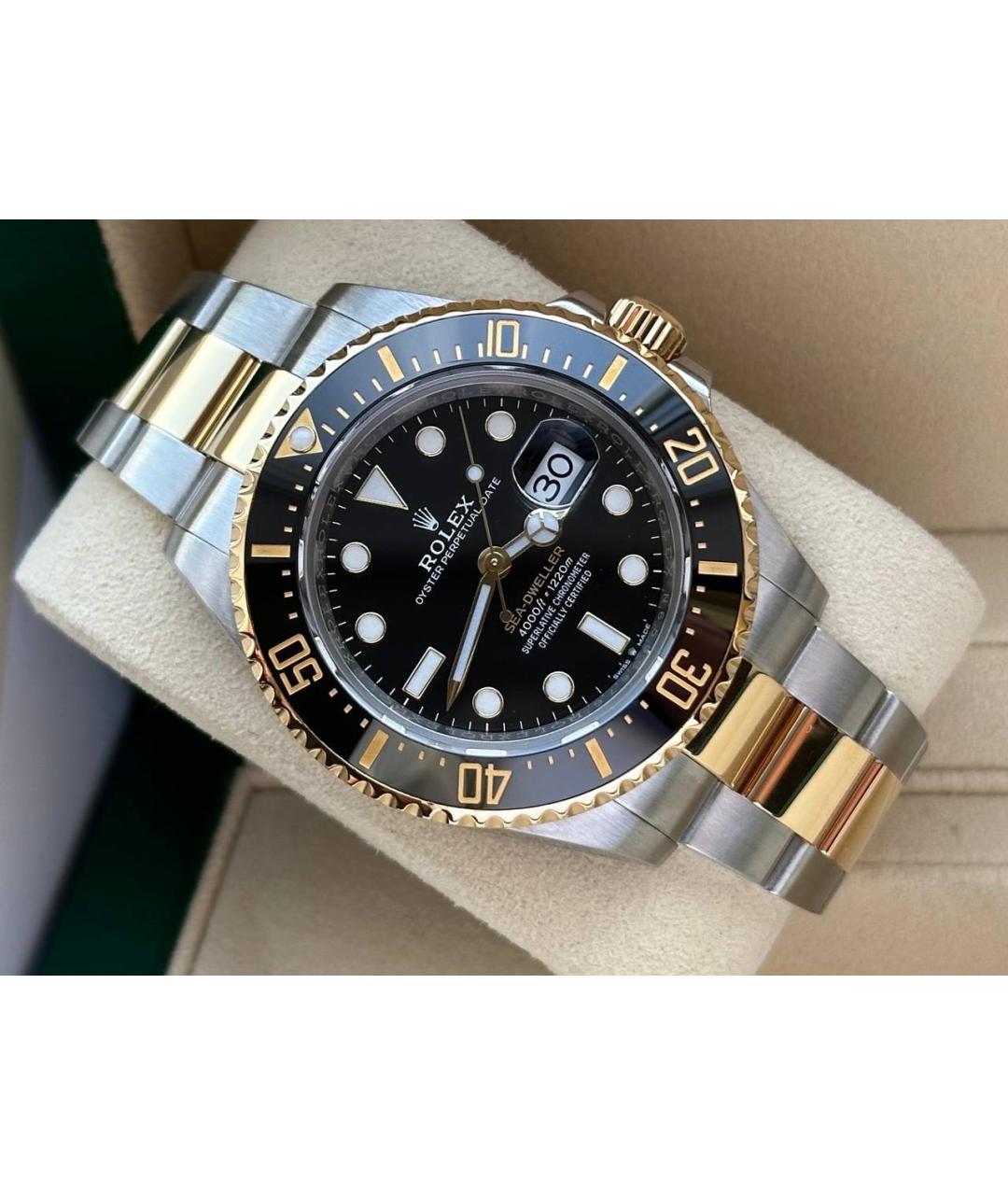 ROLEX Черные часы из желтого золота, фото 3