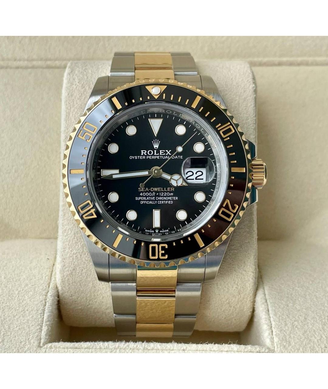 ROLEX Черные часы из желтого золота, фото 2