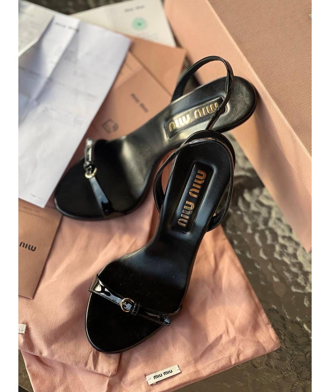 MIU MIU Черные туфли из лакированной кожи, фото 4