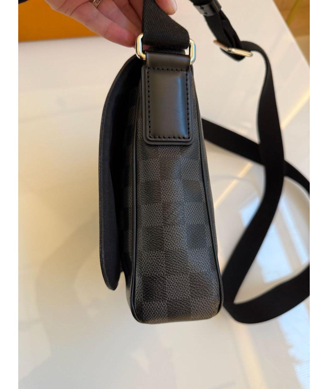 LOUIS VUITTON Антрацитовая кожаная сумка на плечо, фото 4