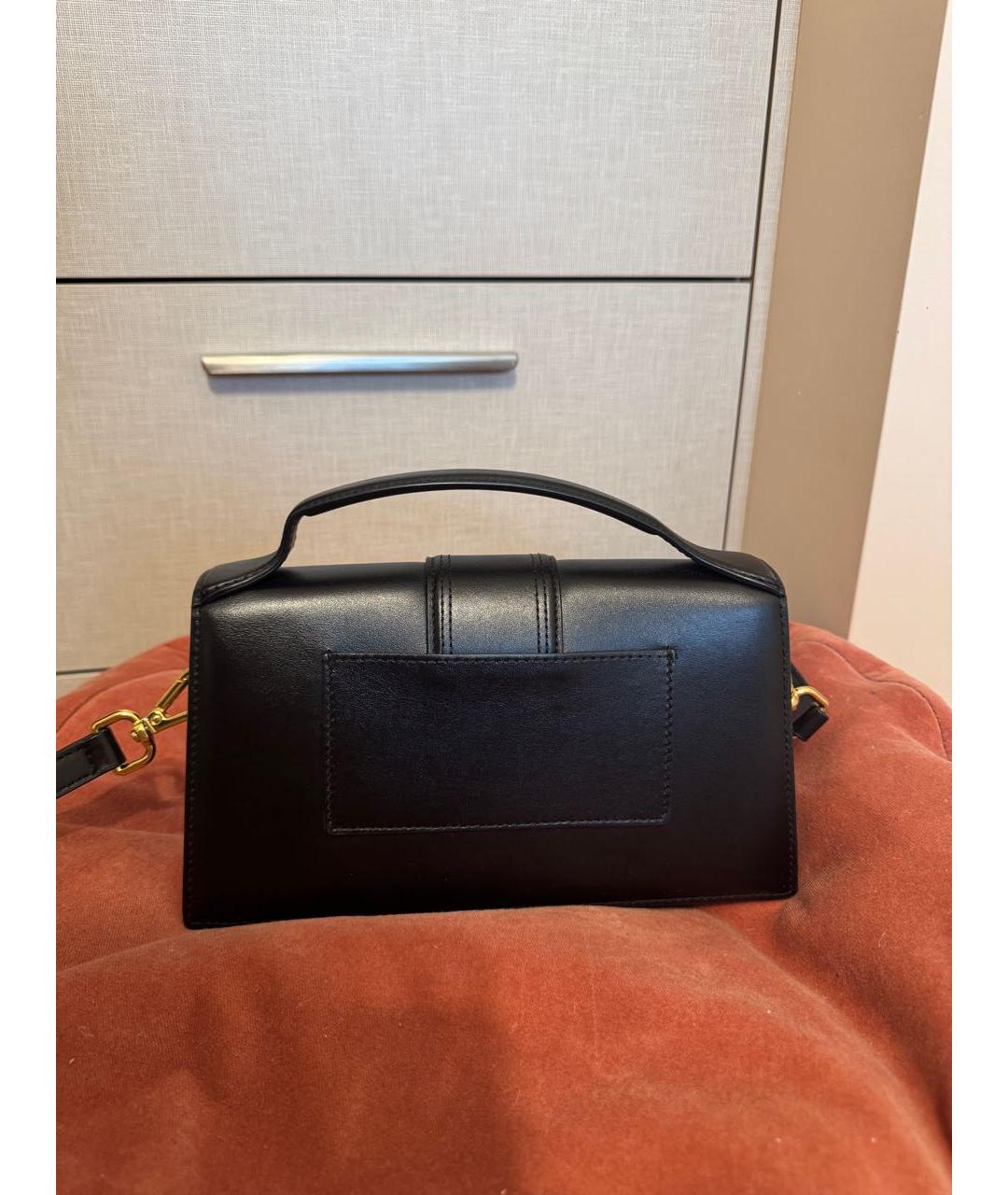 JACQUEMUS Черная сумка с короткими ручками из лакированной кожи, фото 3