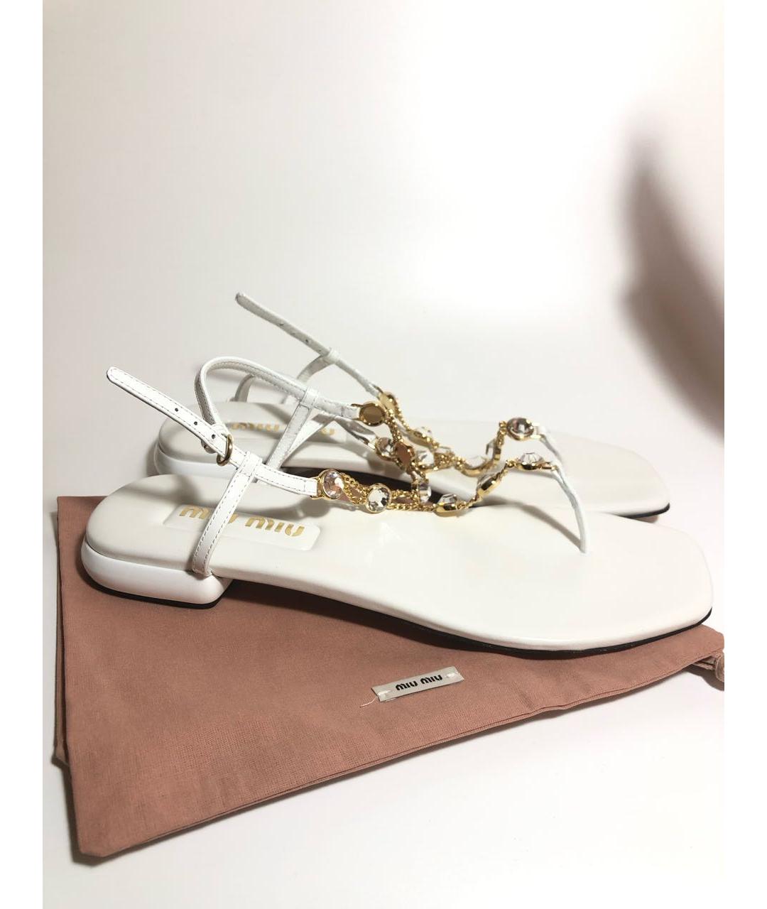 MIU MIU Белые кожаные сандалии, фото 7
