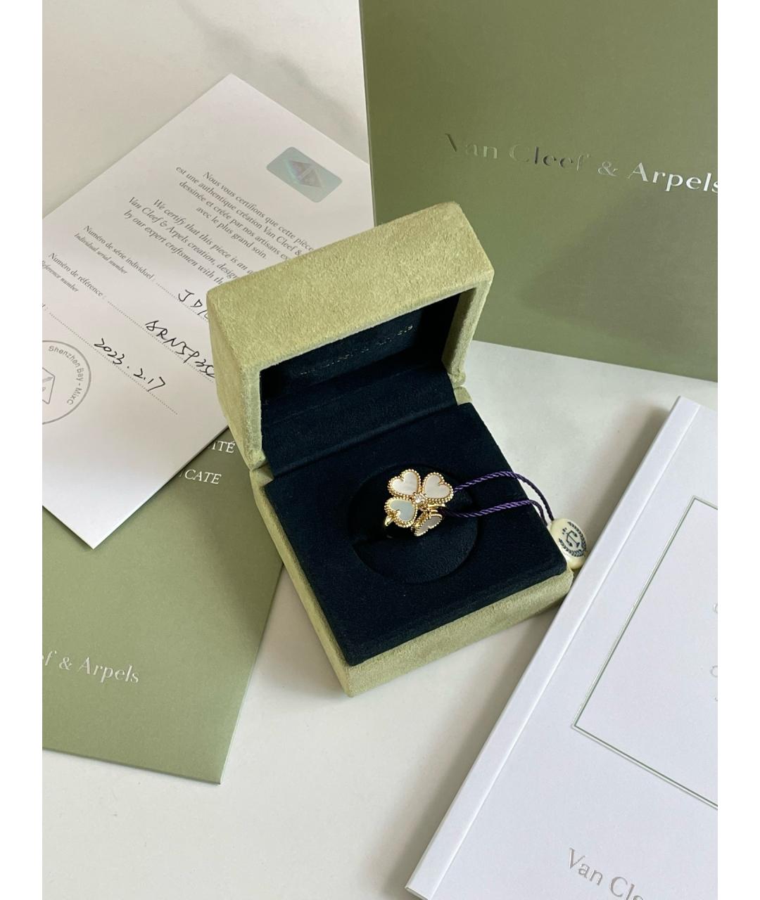 VAN CLEEF & ARPELS Золотое кольцо из желтого золота, фото 2