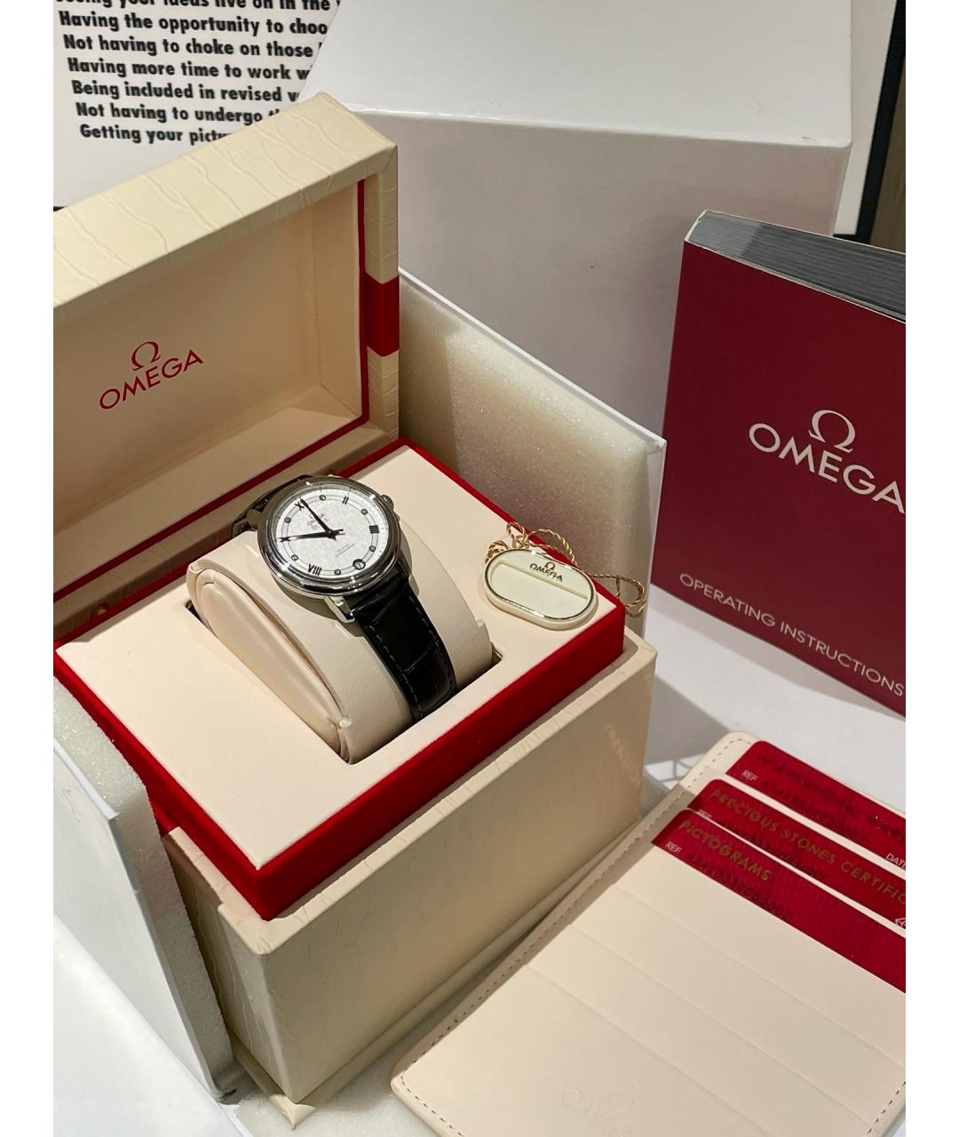 OMEGA Белые часы, фото 2