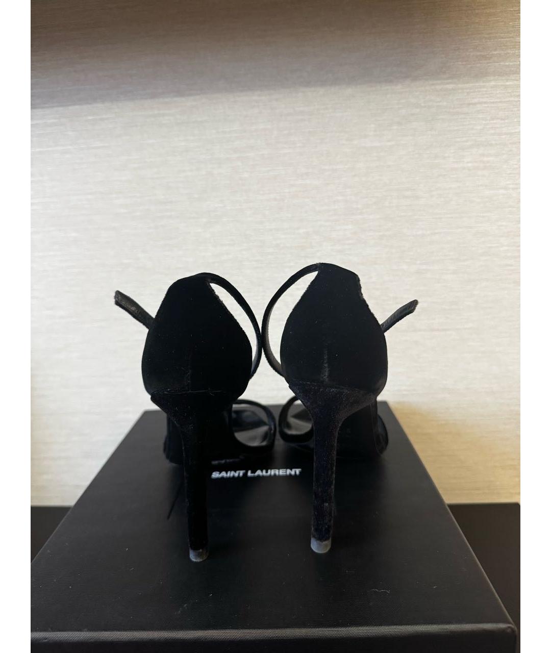 SAINT LAURENT Черные бархатные босоножки, фото 4