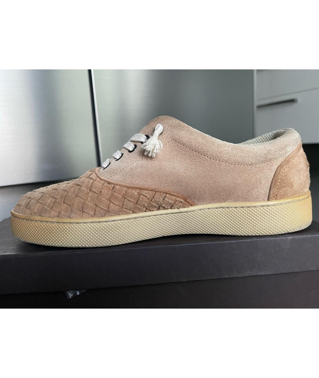 BOTTEGA VENETA Бежевые замшевые низкие кроссовки / кеды, фото 5