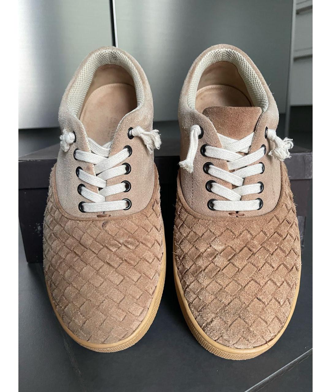 BOTTEGA VENETA Бежевые замшевые низкие кроссовки / кеды, фото 3