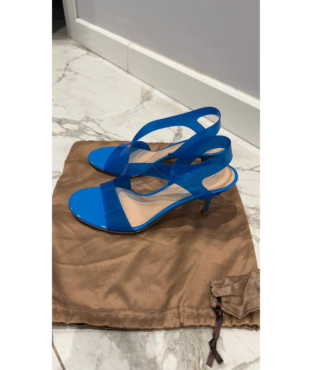 GIANVITO ROSSI Синие резиновые босоножки, фото 6