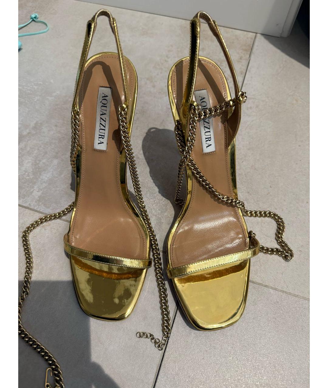 AQUAZZURA Золотые босоножки из лакированной кожи, фото 2
