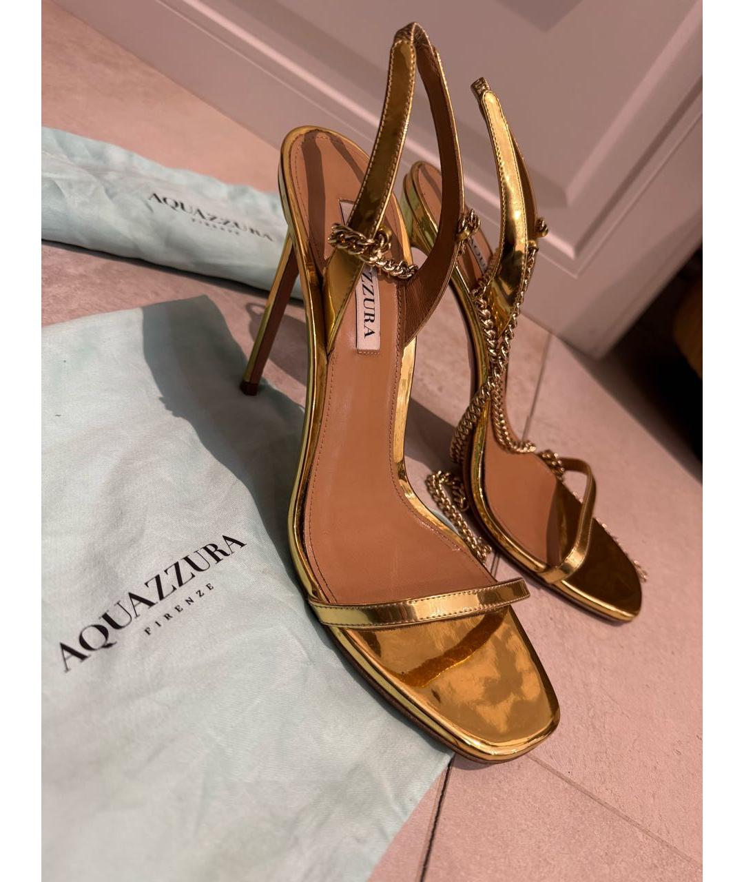AQUAZZURA Золотые босоножки из лакированной кожи, фото 5