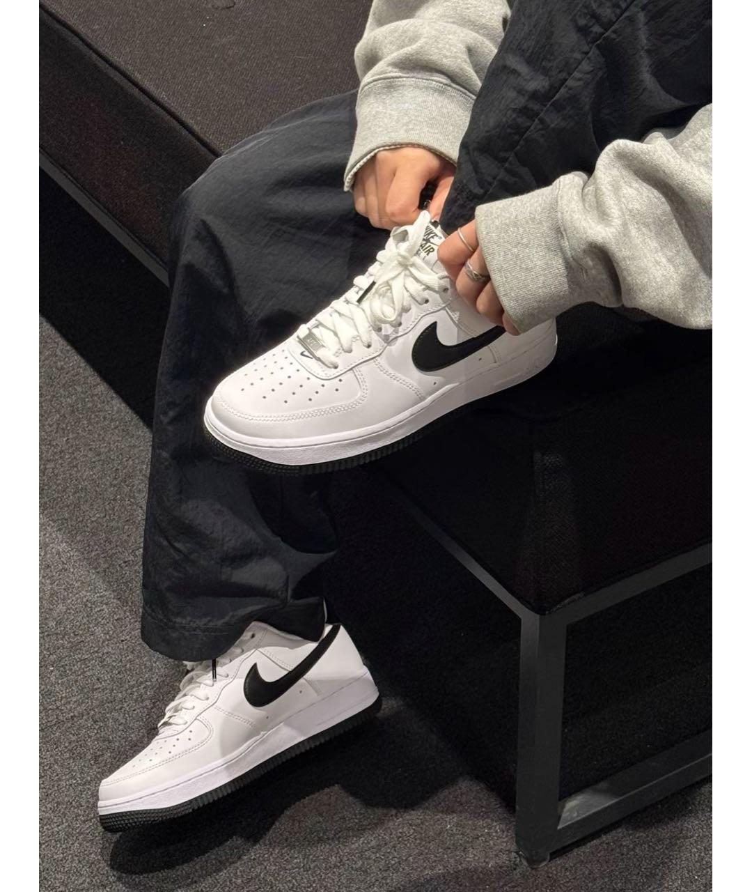 NIKE Белые кожаные кроссовки, фото 2
