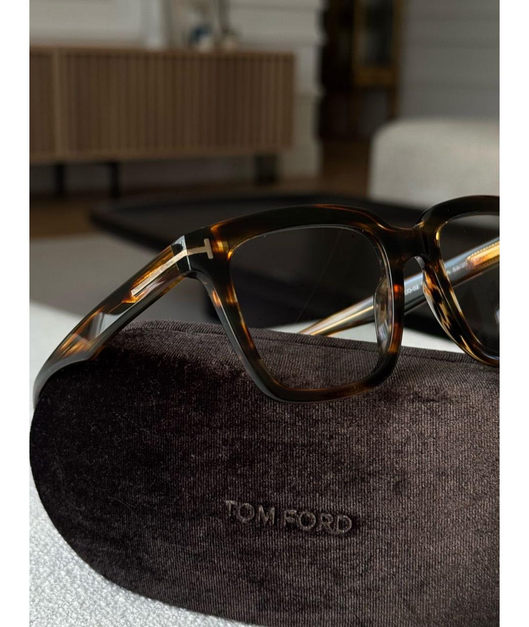 TOM FORD Коричневые пластиковые солнцезащитные очки, фото 4