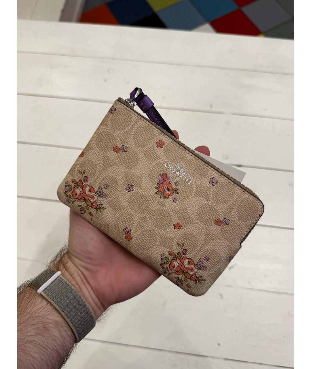 COACH Бежевый кожаный кошелек, фото 4