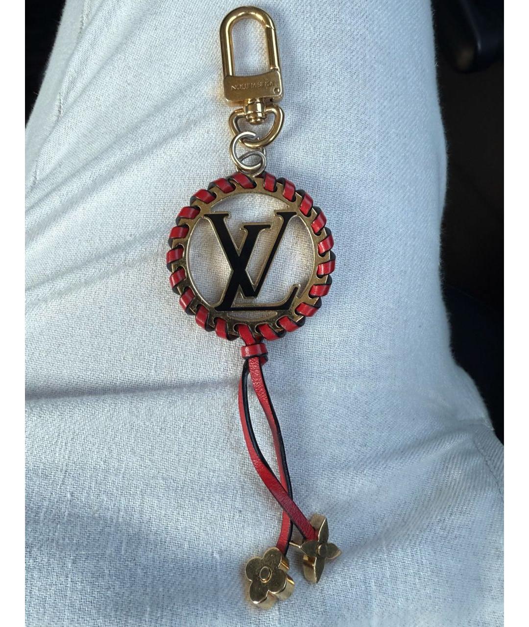 LOUIS VUITTON Коричневый брелок, фото 5