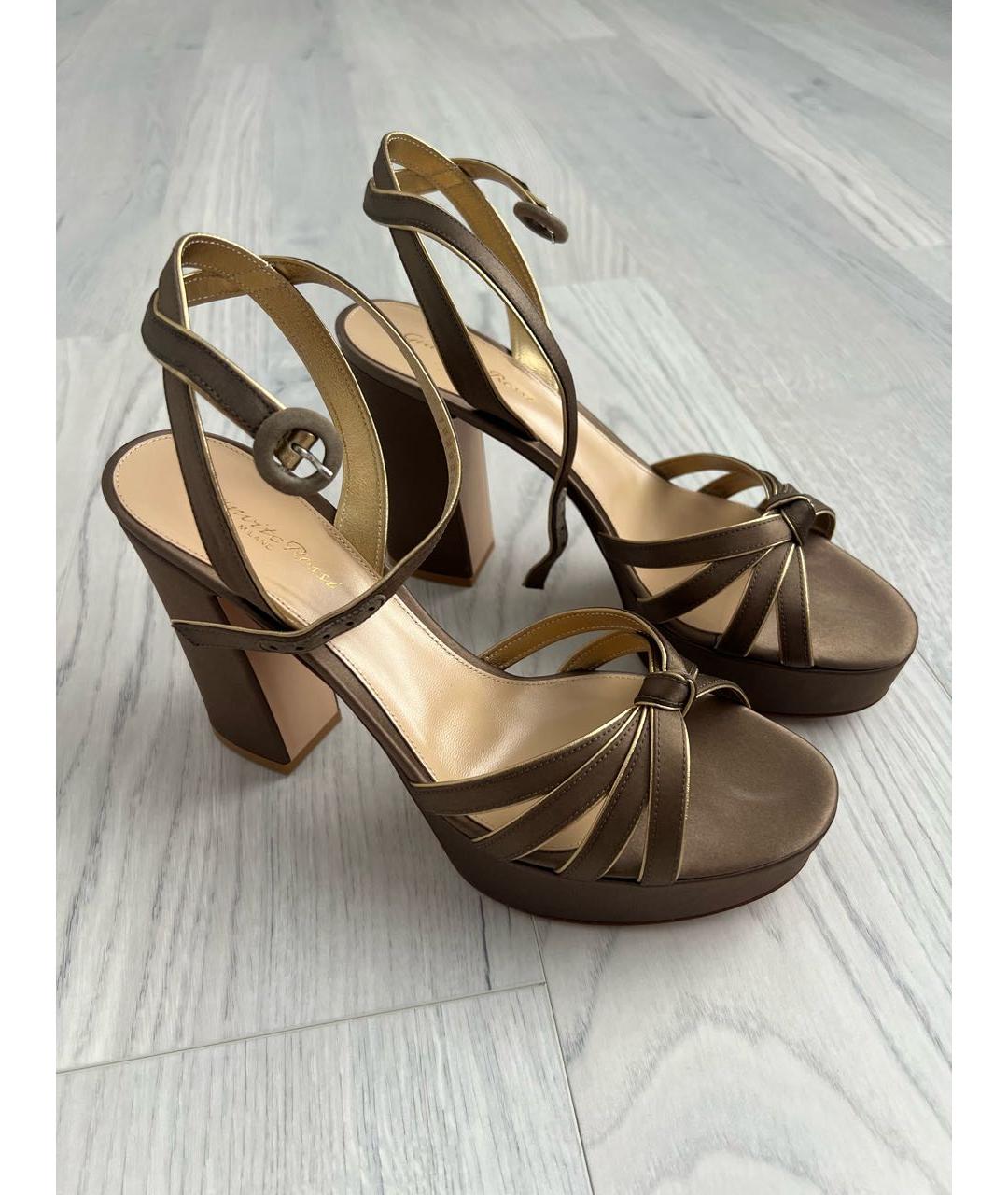GIANVITO ROSSI Коричневые текстильные босоножки, фото 2