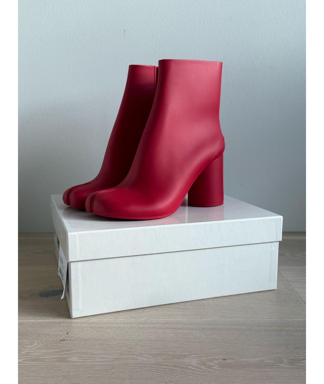 MAISON MARGIELA Красные резиновые ботильоны, фото 7
