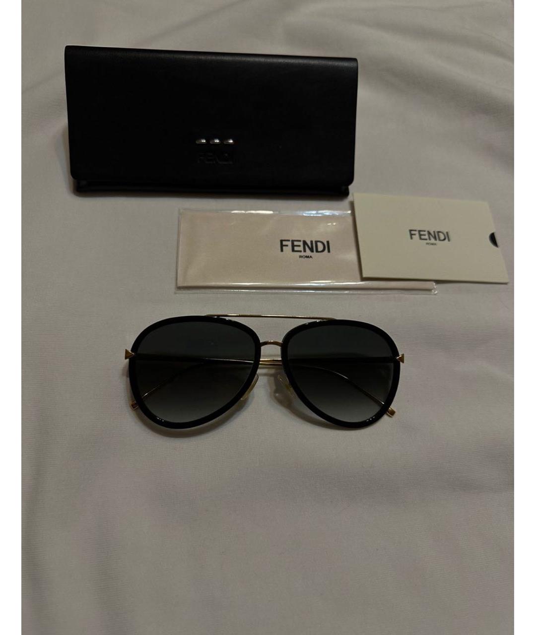 FENDI Черные пластиковые солнцезащитные очки, фото 2