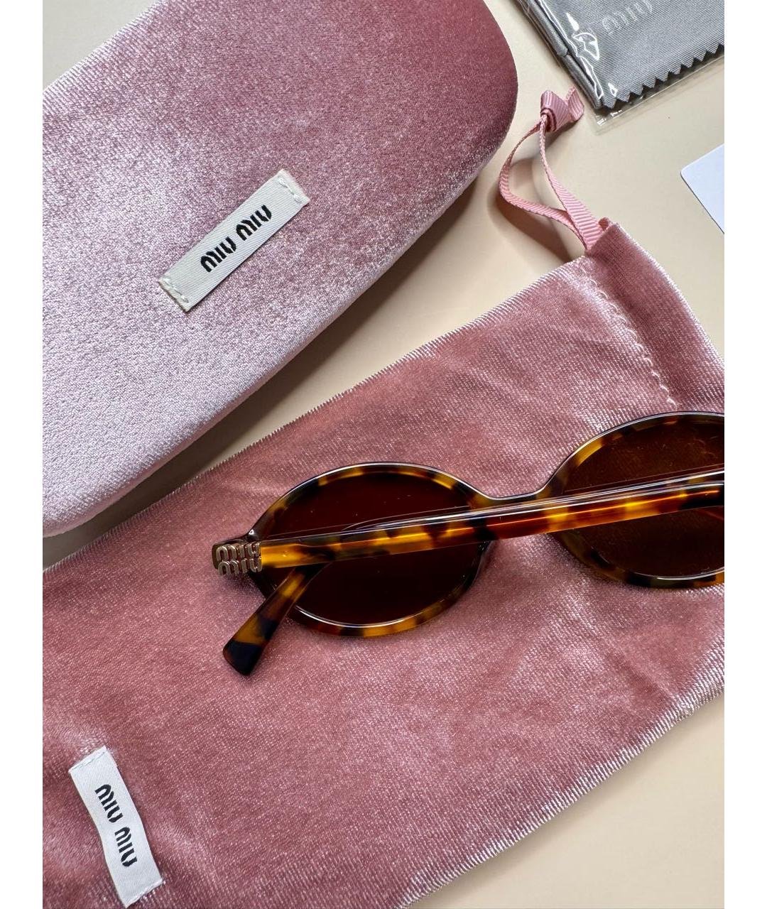 MIU MIU Коричневые пластиковые солнцезащитные очки, фото 5