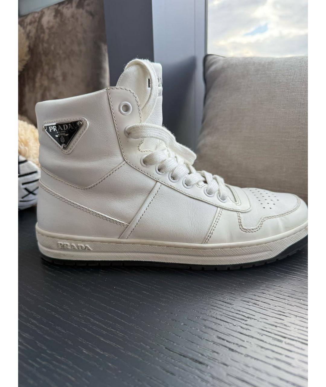 PRADA Белые кожаные кроссовки, фото 4