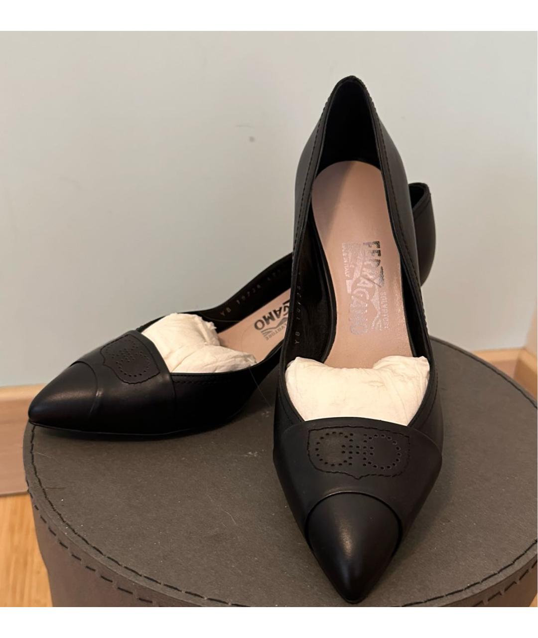 FERRAGAMO Черные кожаные лодочки на низком каблуке, фото 3