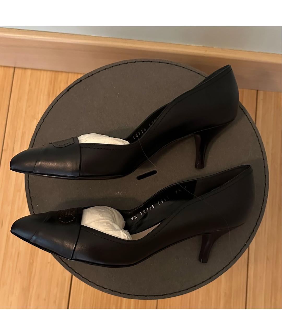 FERRAGAMO Черные кожаные лодочки на низком каблуке, фото 6