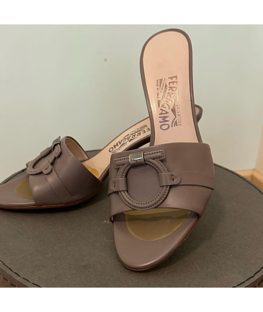 FERRAGAMO Бежевые кожаные мюли, фото 3