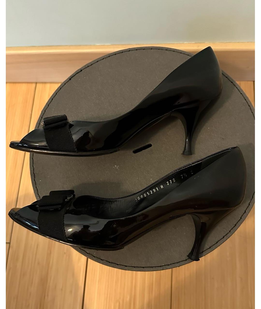 FERRAGAMO Черные туфли из лакированной кожи, фото 6