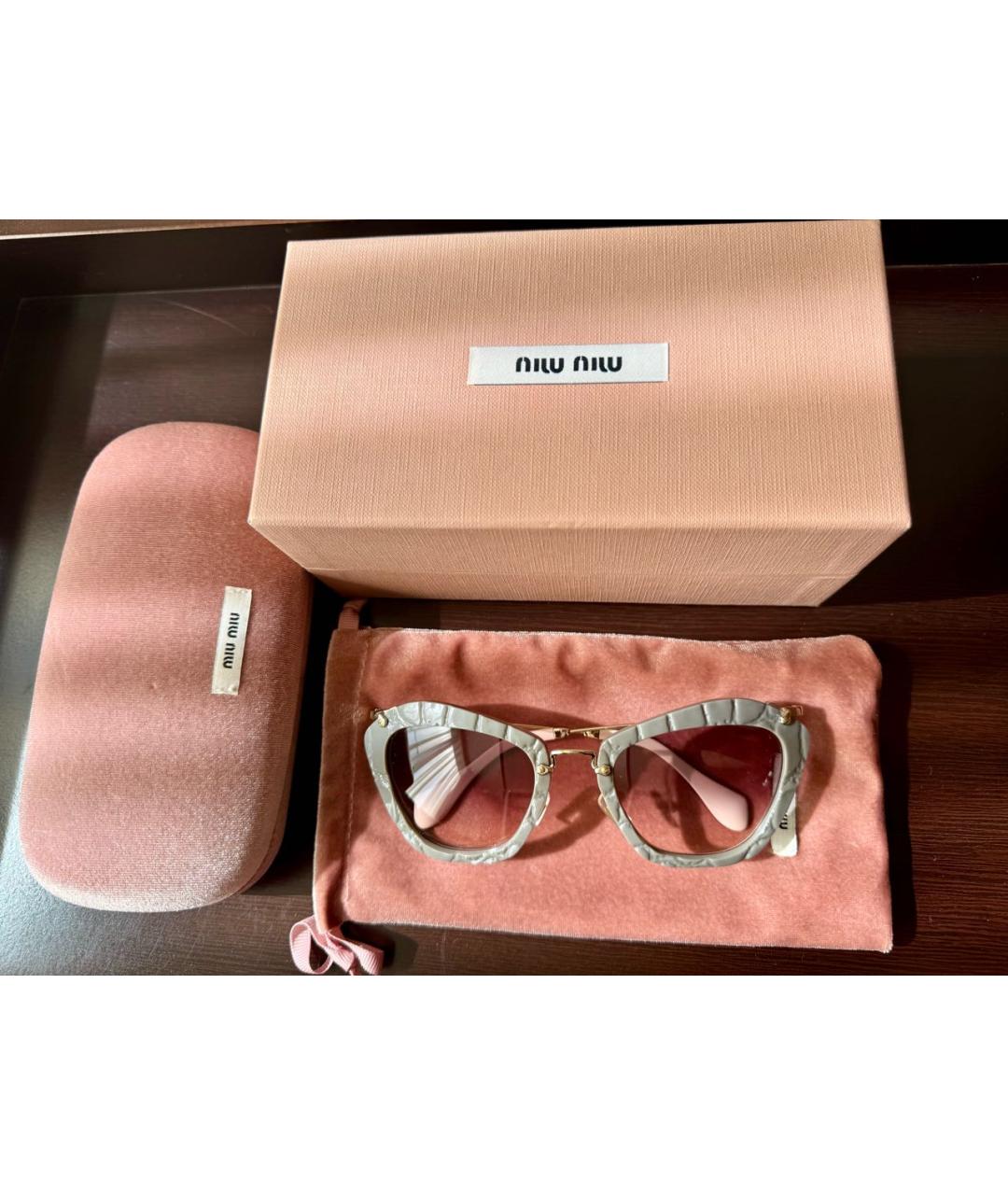 MIU MIU Серые пластиковые солнцезащитные очки, фото 6