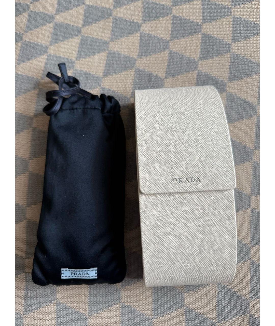 PRADA Черные пластиковые солнцезащитные очки, фото 5