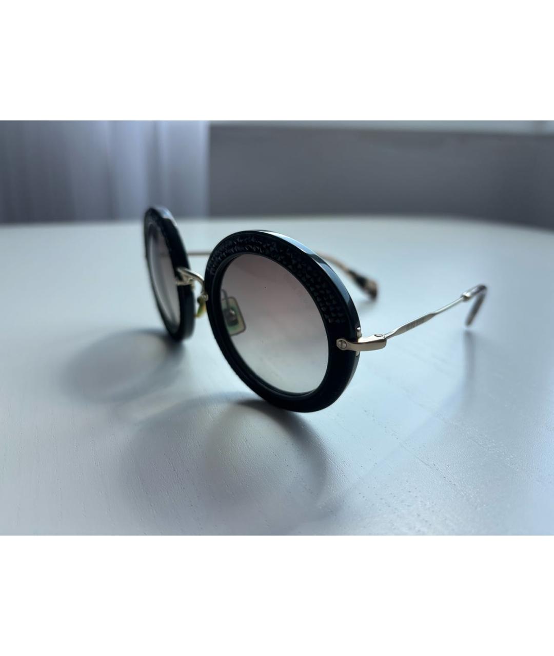 MIU MIU Черные пластиковые солнцезащитные очки, фото 3