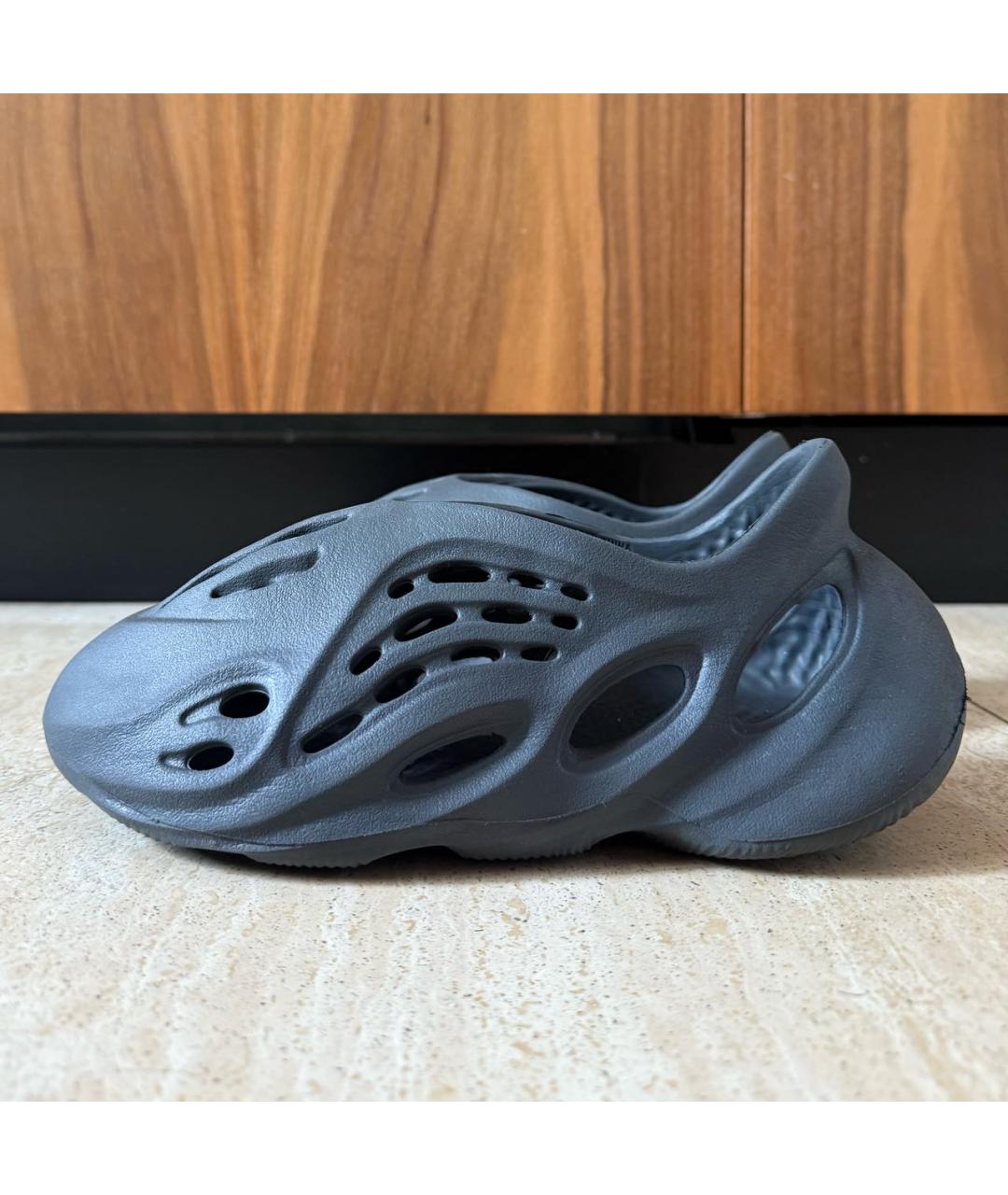 ADIDAS YEEZY Черные низкие кроссовки / кеды, фото 9
