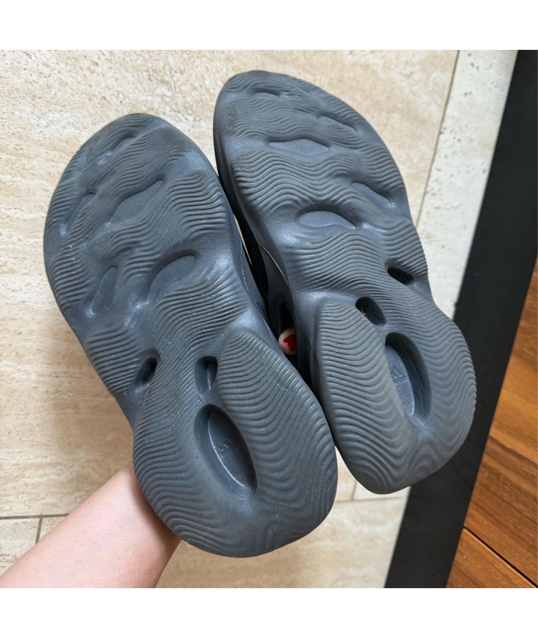 ADIDAS YEEZY Черные низкие кроссовки / кеды, фото 6