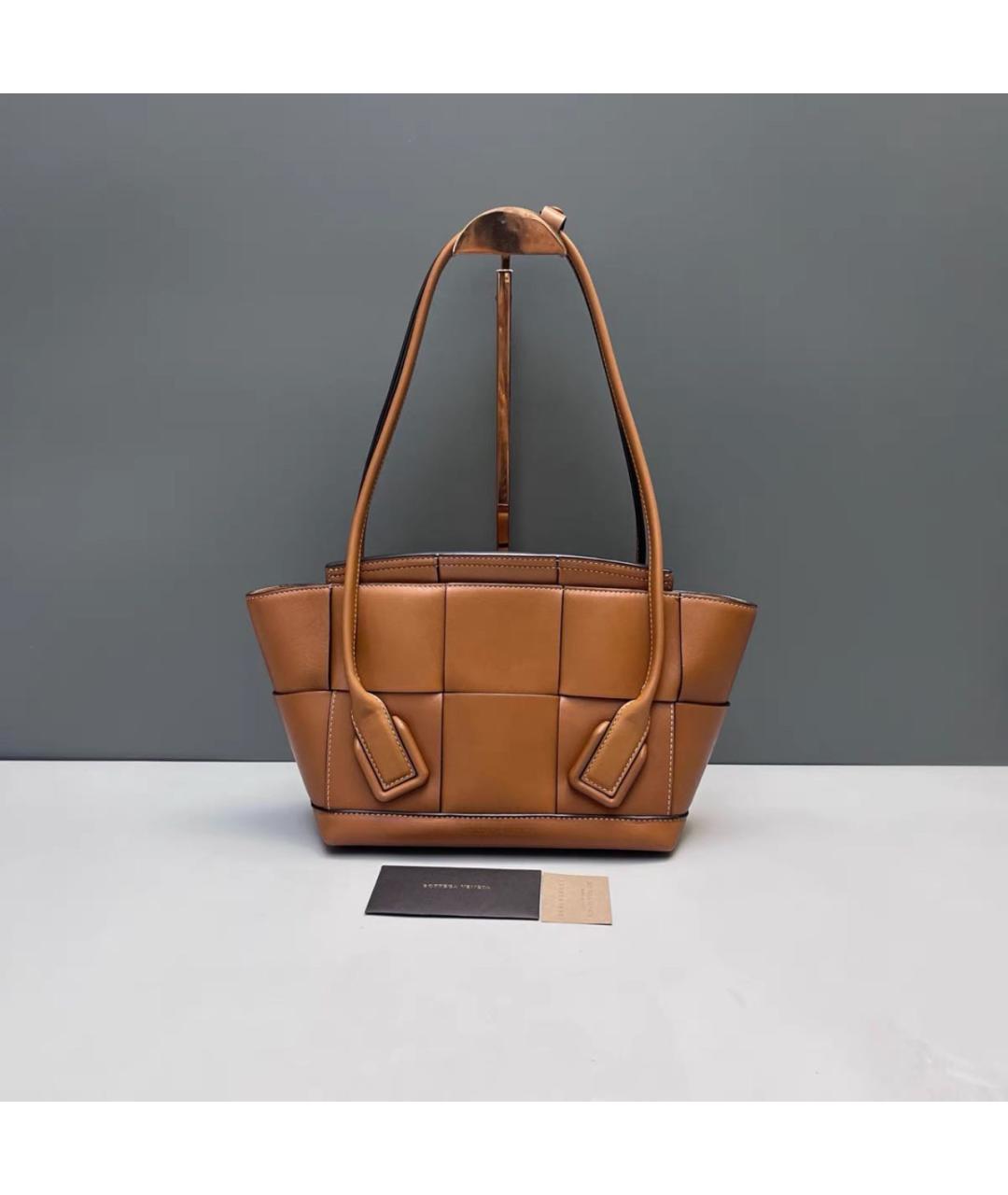 BOTTEGA VENETA Коричневая кожаная сумка тоут, фото 7
