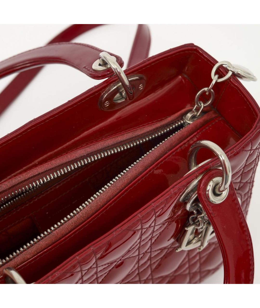 CHRISTIAN DIOR Красная сумка через плечо из лакированной кожи, фото 4