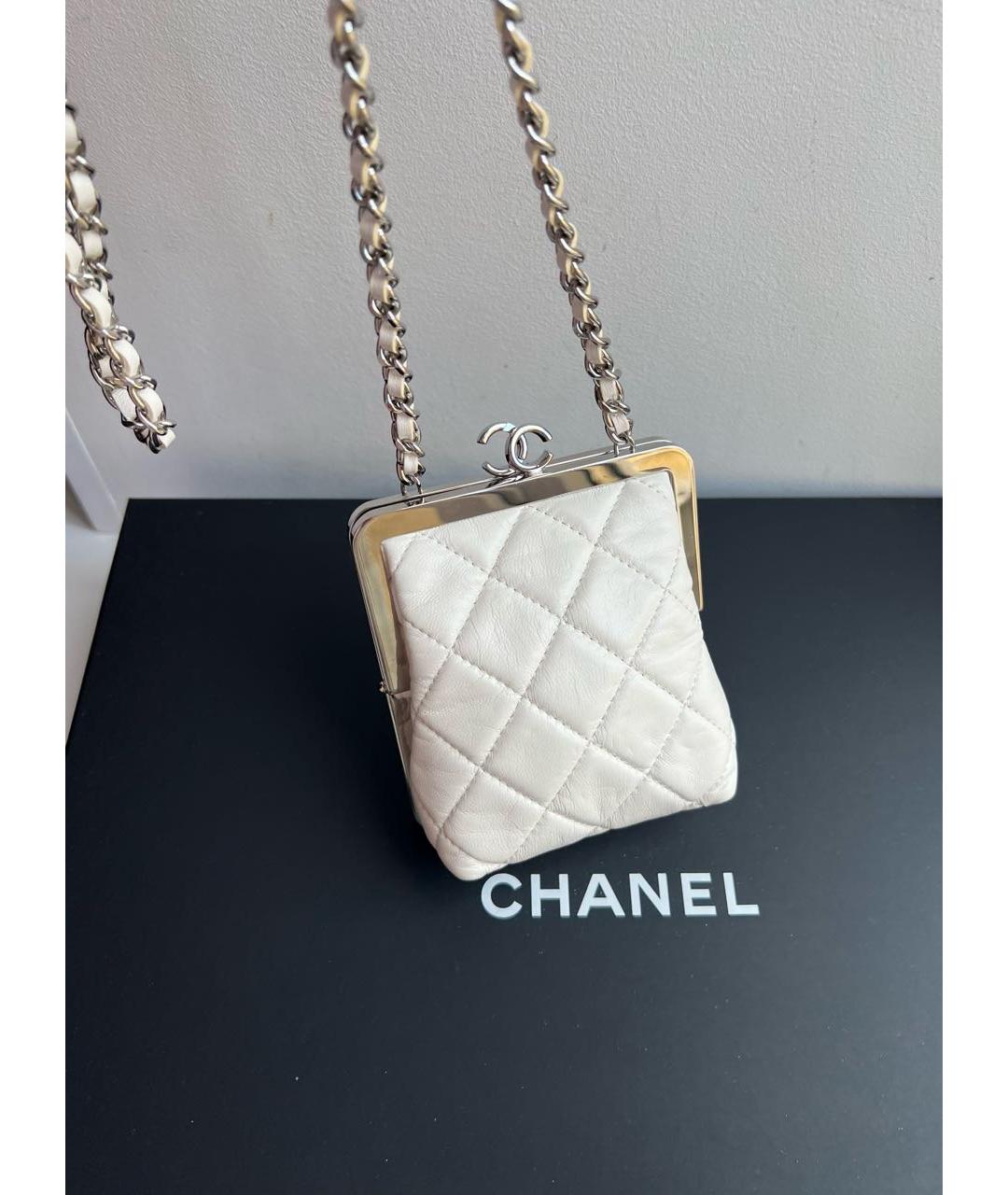 CHANEL Белая кожаная сумка через плечо, фото 2