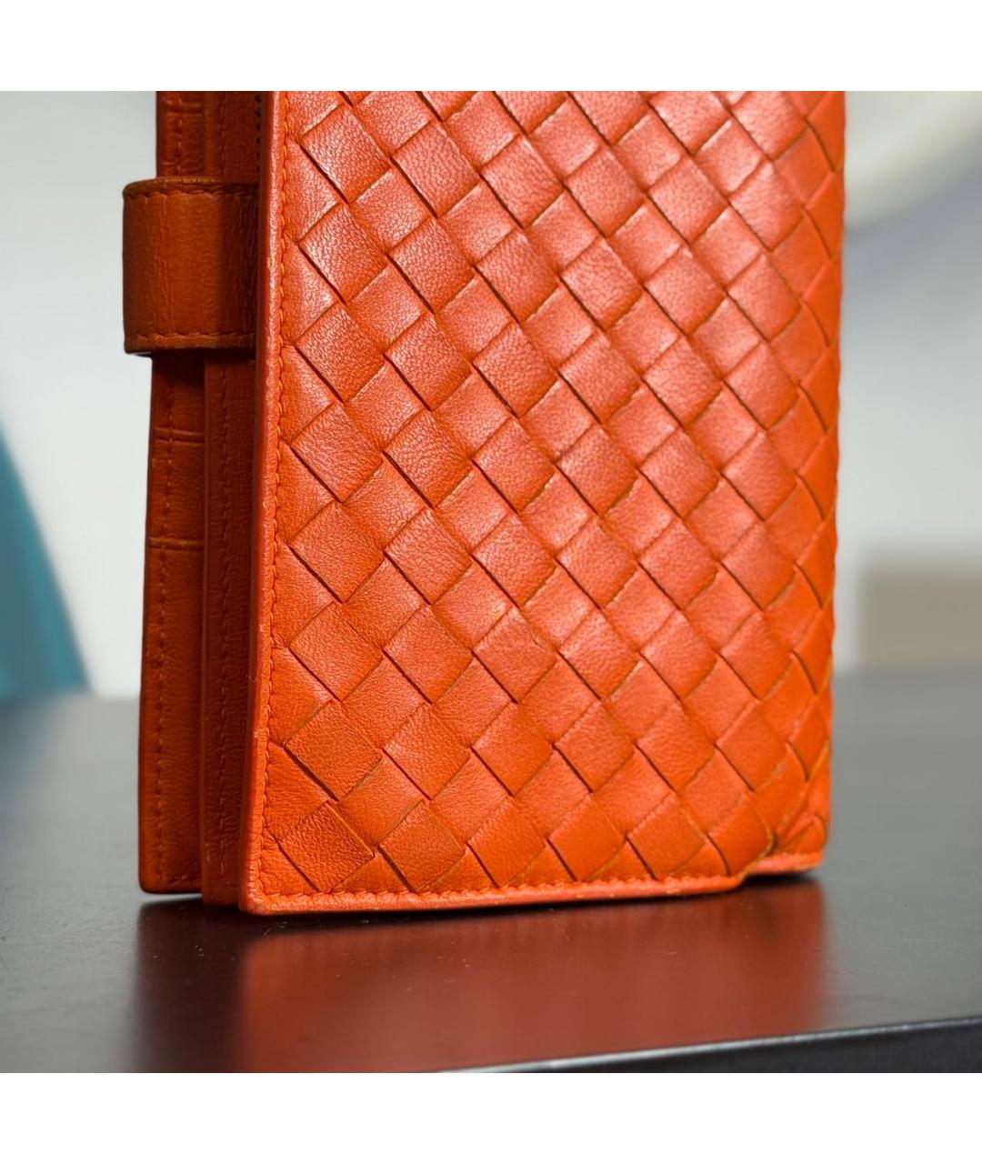 BOTTEGA VENETA Оранжевый кожаный кошелек, фото 6