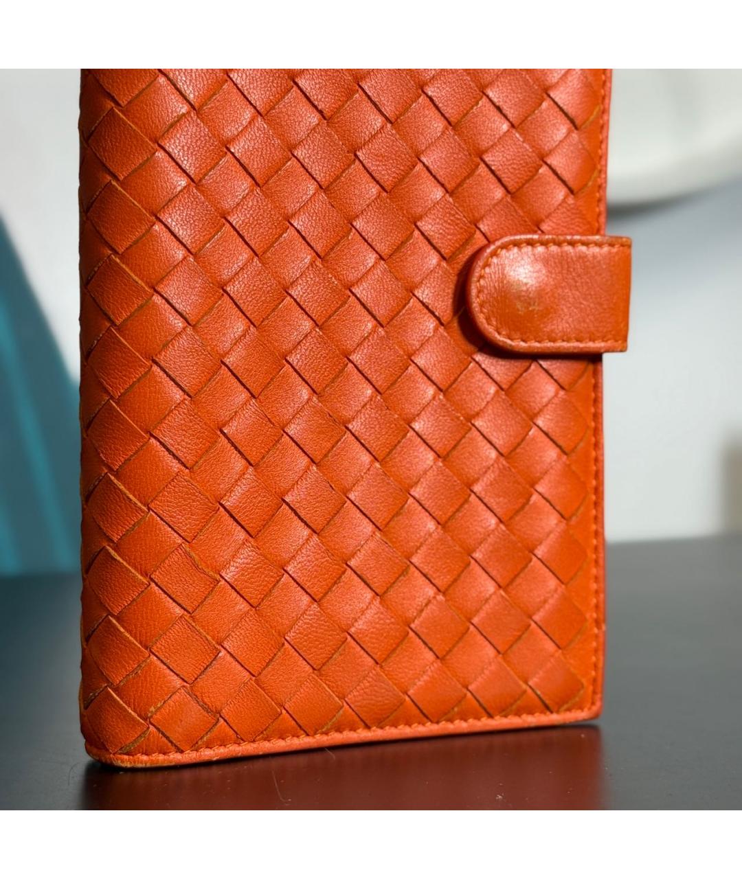 BOTTEGA VENETA Оранжевый кожаный кошелек, фото 4