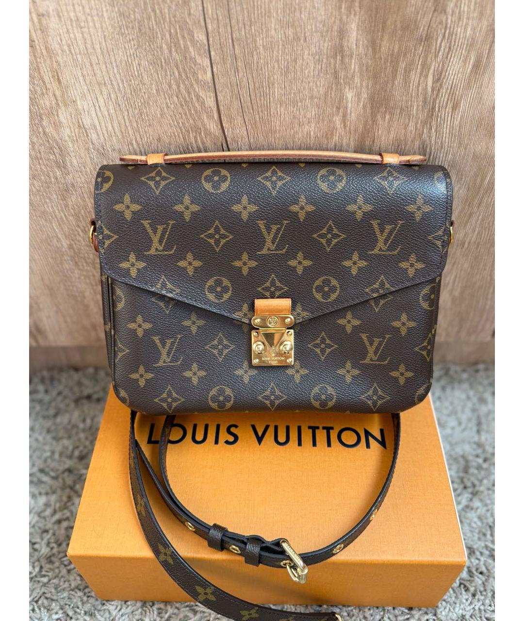LOUIS VUITTON Коричневая сумка через плечо, фото 9